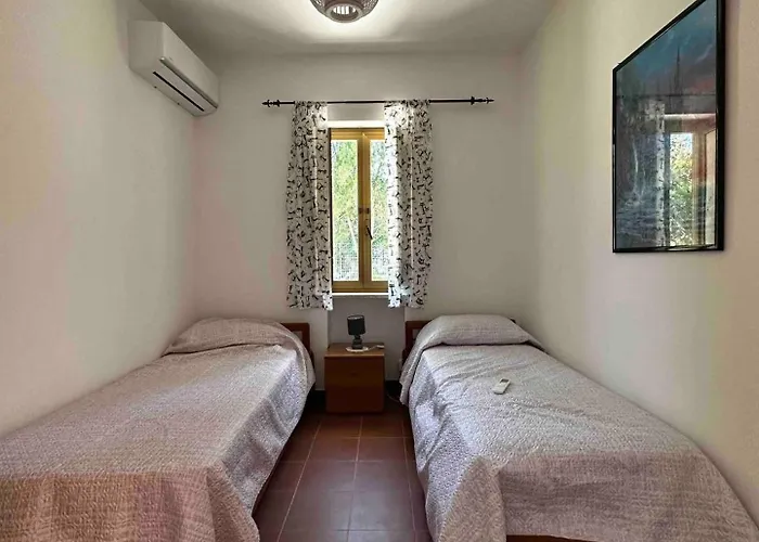 Melinda E Marlene Joppolo